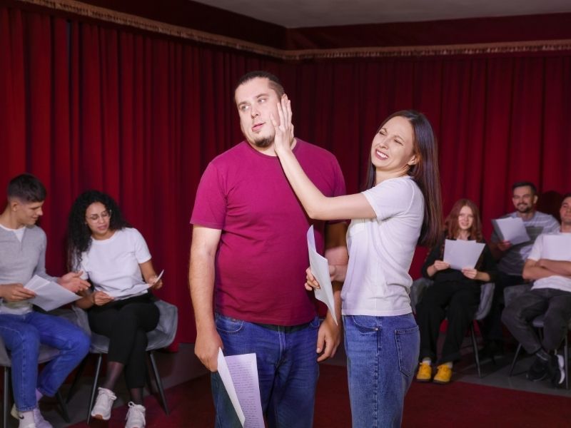 Kurumsal Drama Eğitimi 3 Kurumsal drama egitimi ile is hayati senaryo canlandirma calismasi