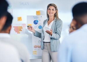 İleri Satış Eğitimi ile B2B satış, danışmanlık satışı ve satış performansını geliştiren kurumsal eğitim programı